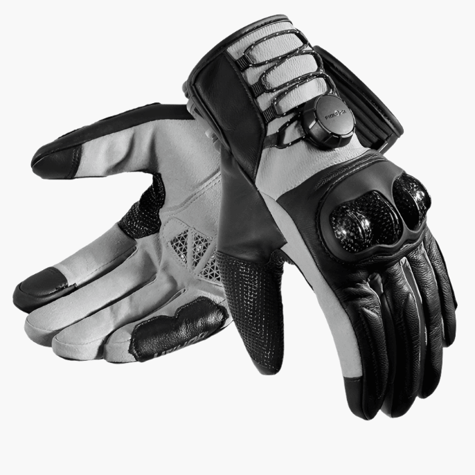 CARBON RIDING GLOVES VARVE - Protect and Ride