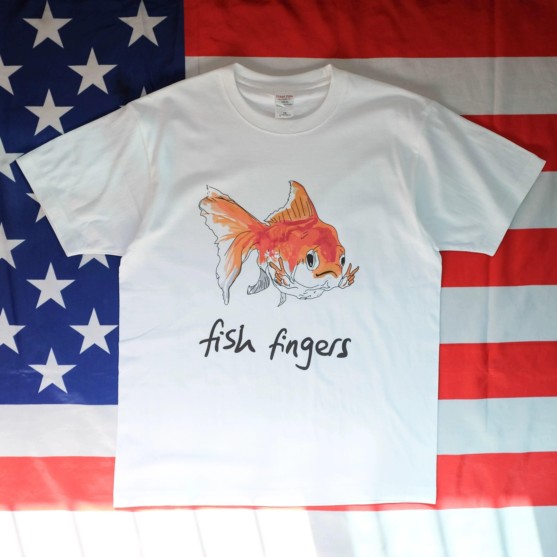 FISH FINGERS TEE - Protect and Ride