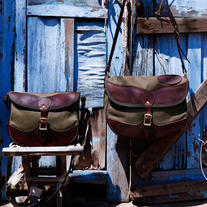 WAXED CANVAS SHOULDER BAG WIDMAR - Protect and Ride